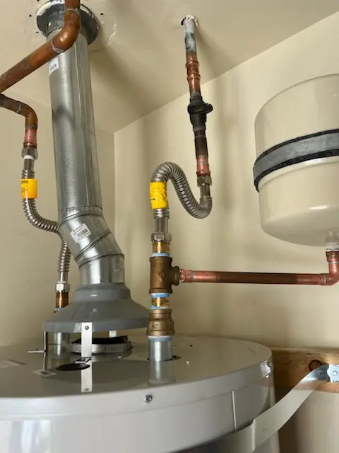 Water heater installation and plumbing repair in Brightwaters